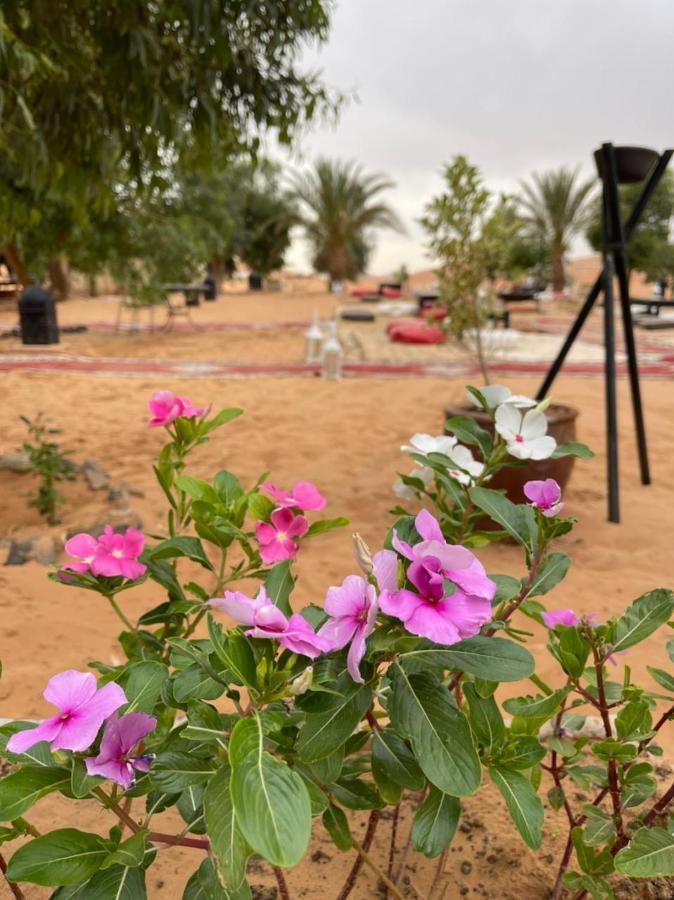 Отель Erg Chebbi Sahara Camp Мерзуга Экстерьер фото