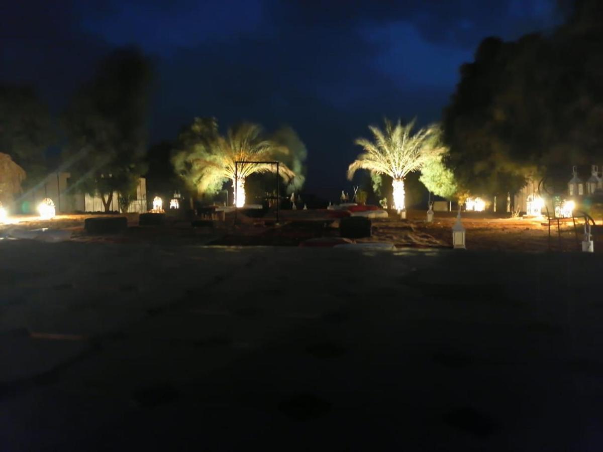 Отель Erg Chebbi Sahara Camp Мерзуга Экстерьер фото