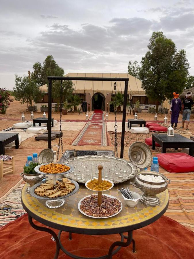 Отель Erg Chebbi Sahara Camp Мерзуга Экстерьер фото