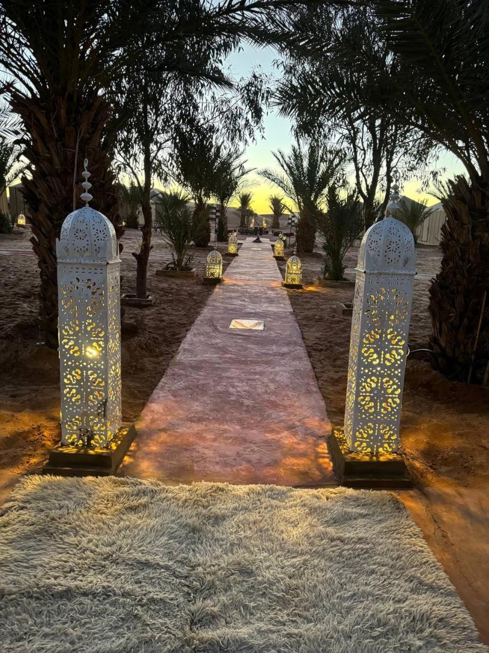 Отель Erg Chebbi Sahara Camp Мерзуга Экстерьер фото