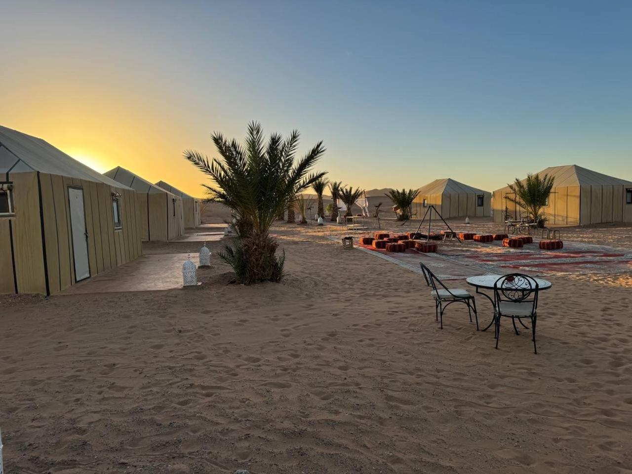 Отель Erg Chebbi Sahara Camp Мерзуга Экстерьер фото