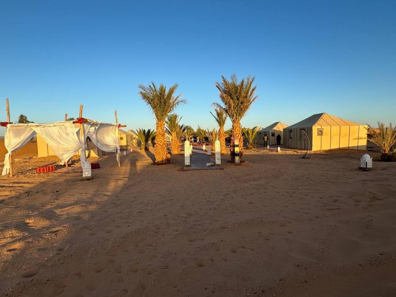 Отель Erg Chebbi Sahara Camp Мерзуга Экстерьер фото