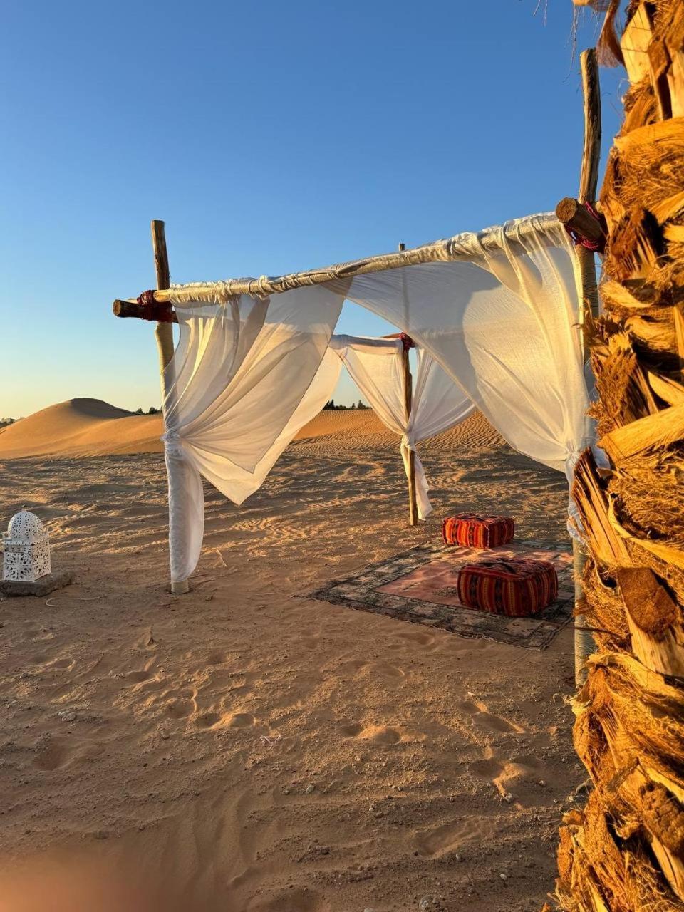 Отель Erg Chebbi Sahara Camp Мерзуга Экстерьер фото