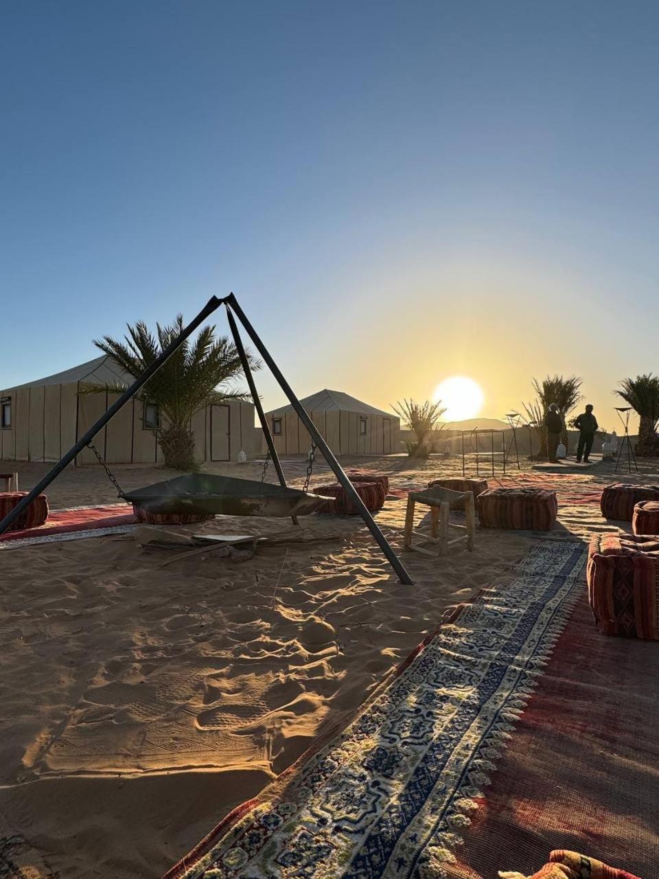 Отель Erg Chebbi Sahara Camp Мерзуга Экстерьер фото