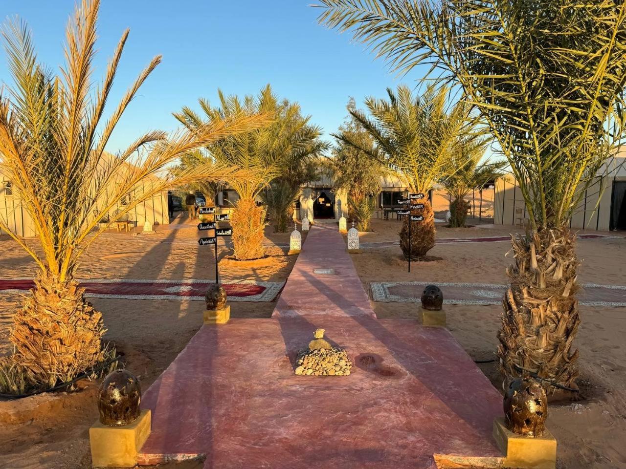 Отель Erg Chebbi Sahara Camp Мерзуга Экстерьер фото