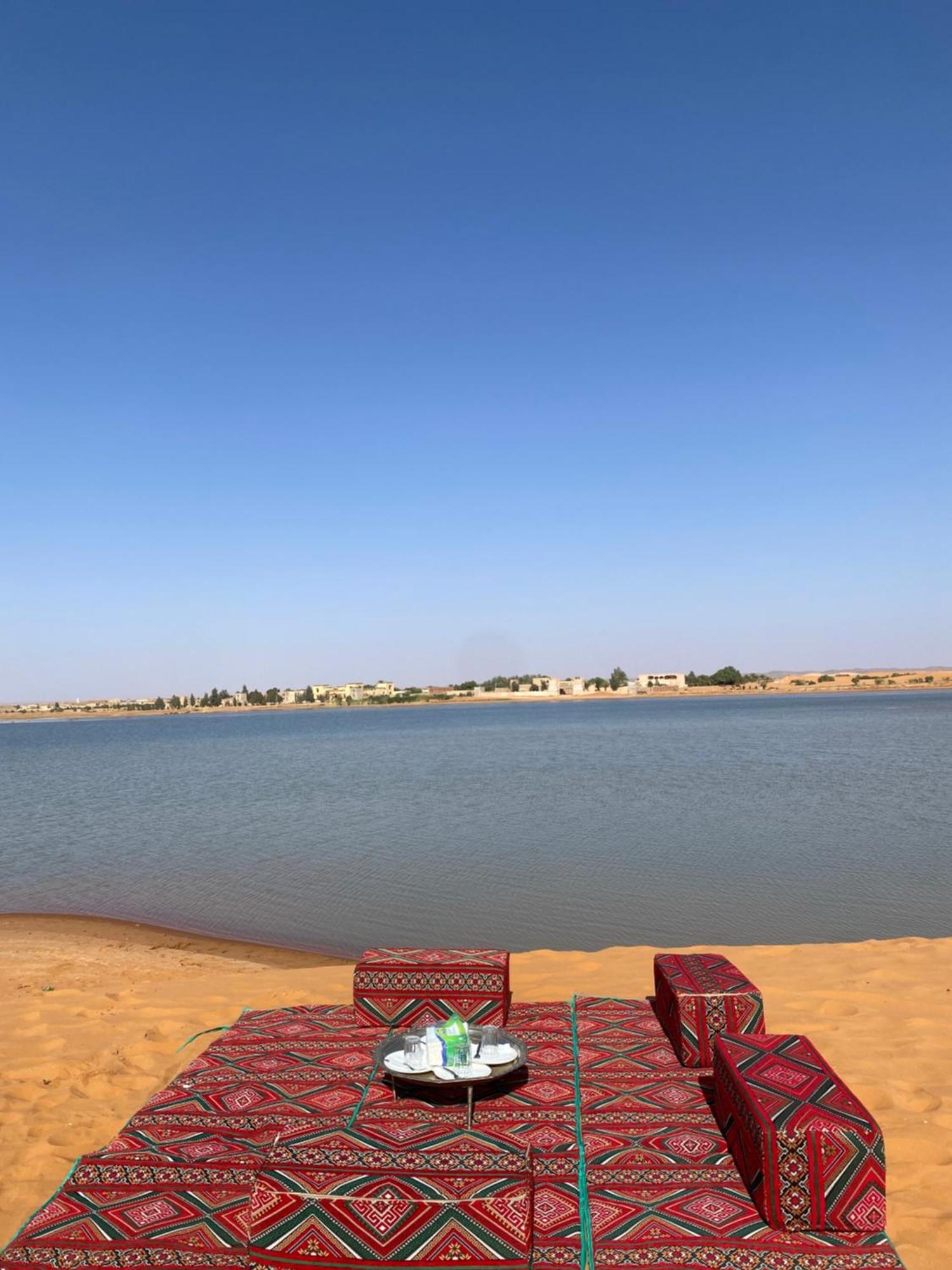 Отель Erg Chebbi Sahara Camp Мерзуга Экстерьер фото