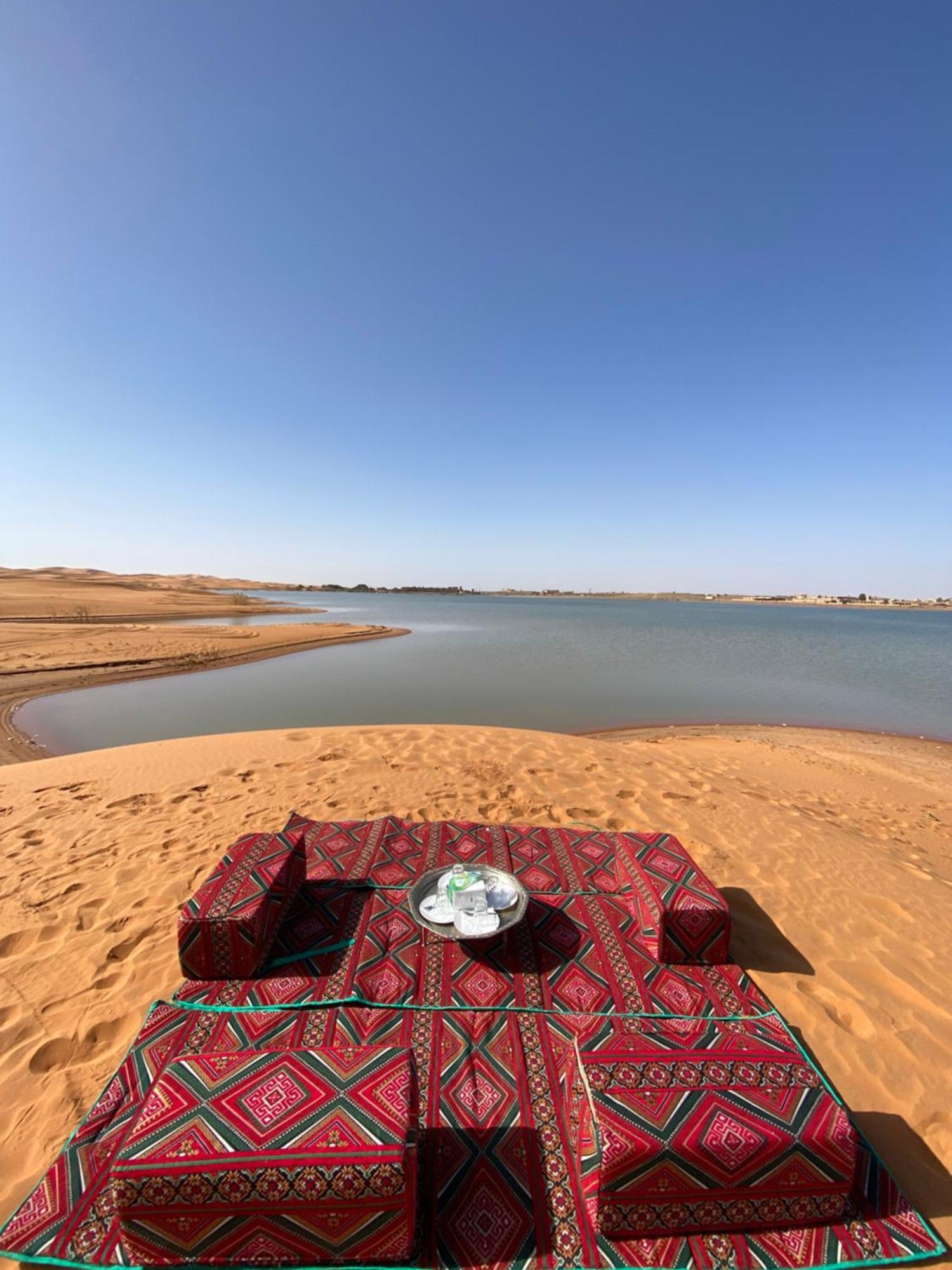 Отель Erg Chebbi Sahara Camp Мерзуга Экстерьер фото