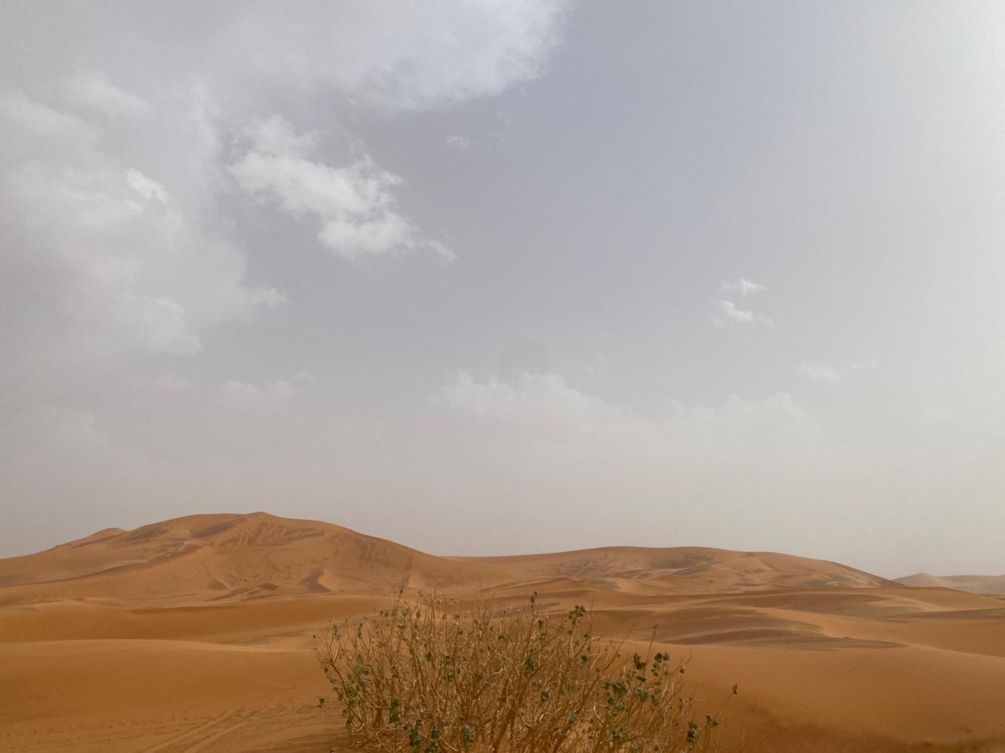 Отель Erg Chebbi Sahara Camp Мерзуга Экстерьер фото